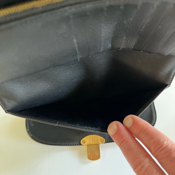 Louis Vuitton Mahina Amelia Leather Wallet - Picture 13 of 16